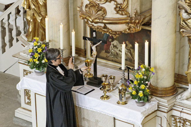 Dr. Dorothea Greiner beim Ostergottesdienst in der Spitalkirche Bayreuth am 8. April 2012