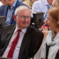 Gäste vor dem Verabschiedungsgottesdienst in der Stadtkirche