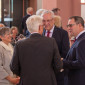 Gäste vor dem Verabschiedungsgottesdienst in der Stadtkirche